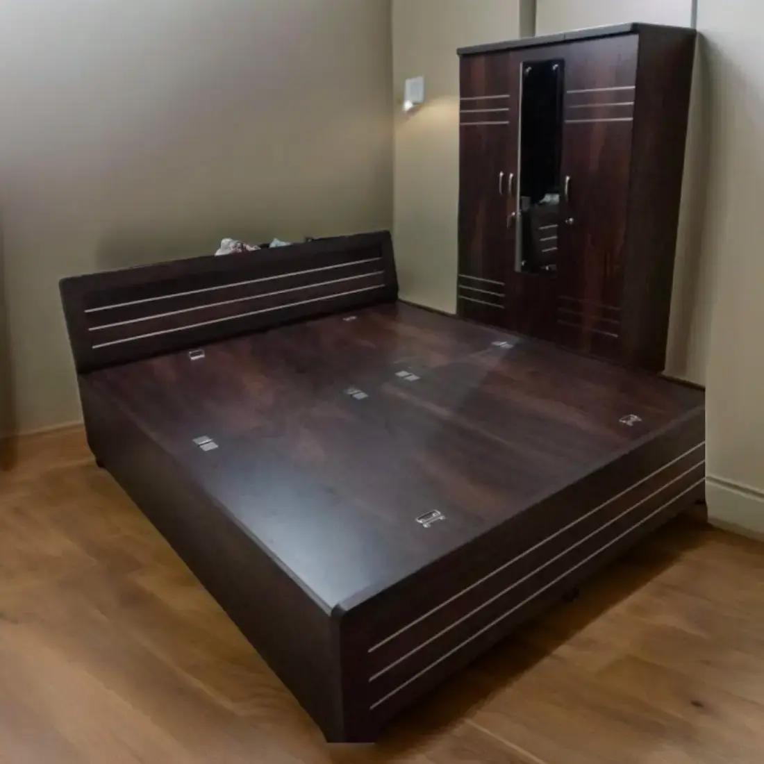 Product View 3